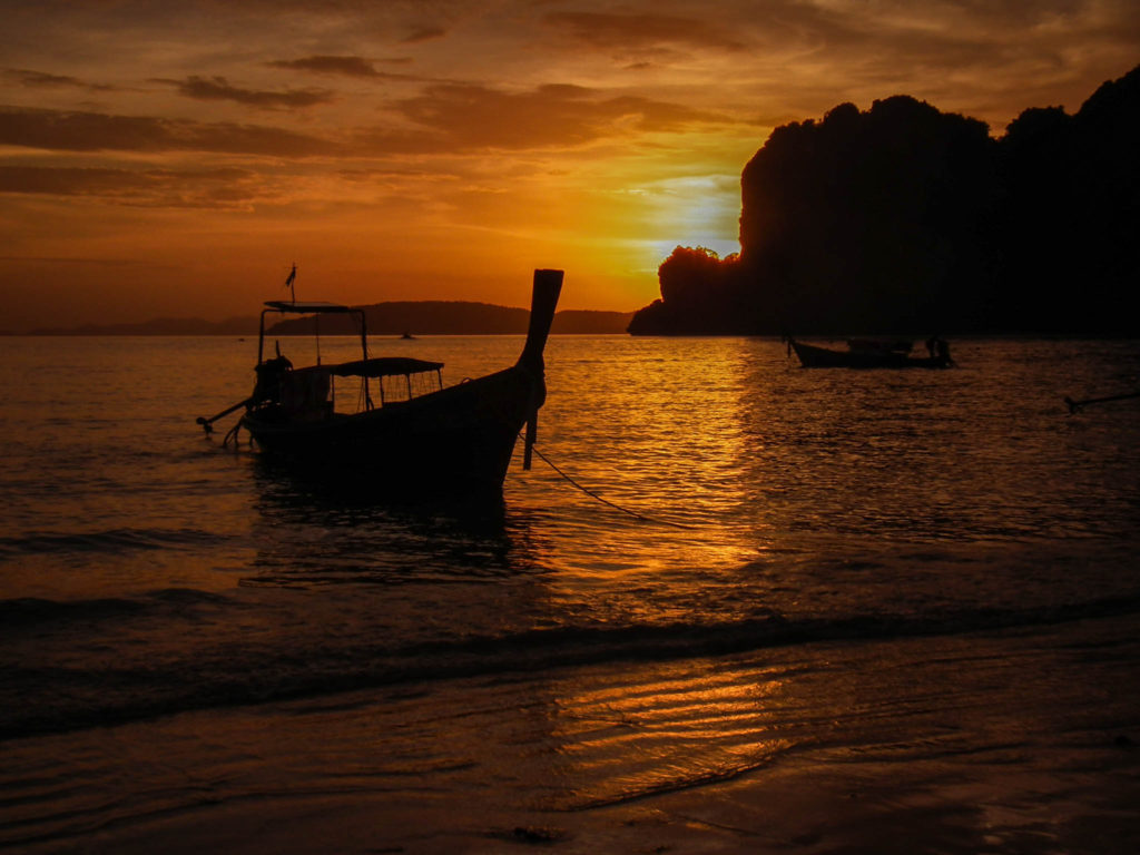 sunset-railay-beach-krabi-thailand
